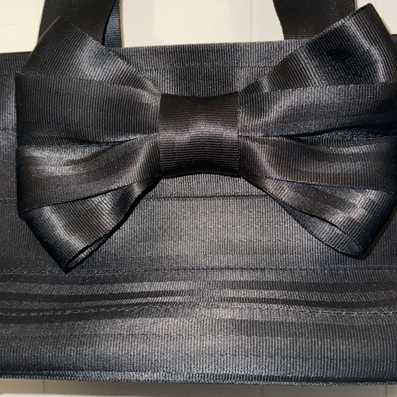 Harvey’s Seatbelt Bag - Picture 8 of 8